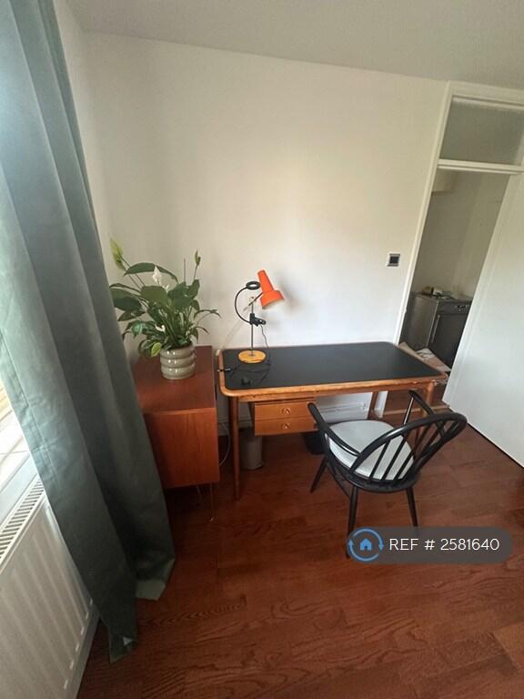 Charmouth Court, St Albans, AL1