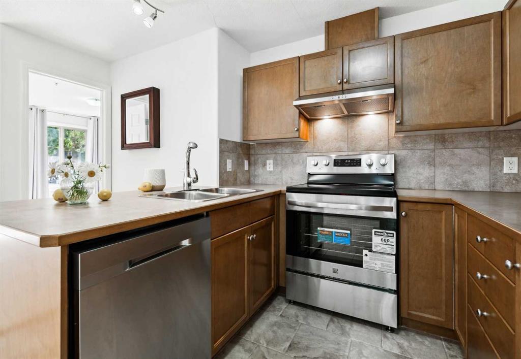 Additional image 5 of 3102-92 Crystal Shores Road, Okotoks, AB, T1S 2N1