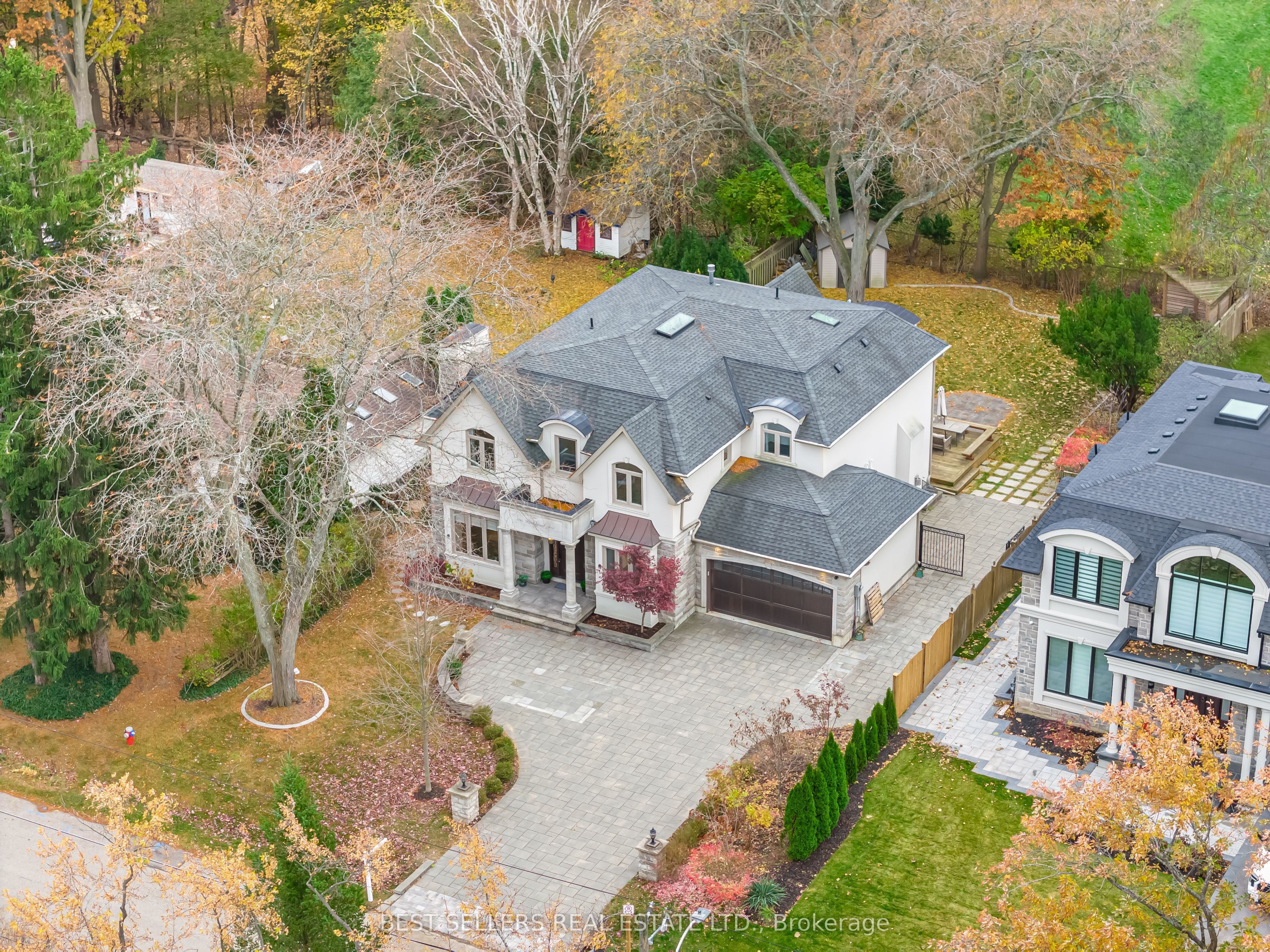 Additional image 3 of 898 Parkland Ave Avenue, Mississauga, ON, L5H 3H1