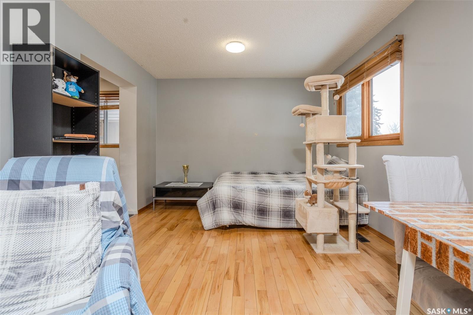 Additional image 5 of 60 Clark Crescent, Saskatoon, SK, S7H3L9