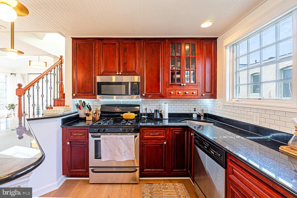 Additional image 20 of 3350 17th Street NW Unit PH2, Washington, DC 20010