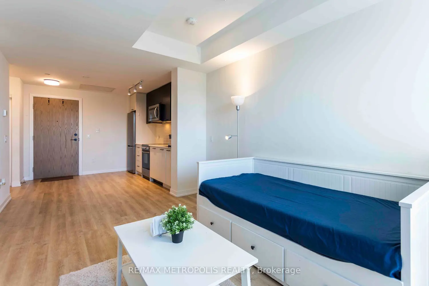 Additional image 6 of 2300 St Clair Avenue 308