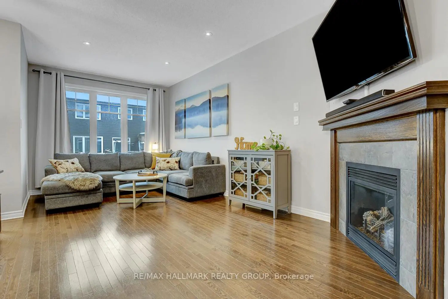 Additional image 4 of 729 Hazelnut Crescent