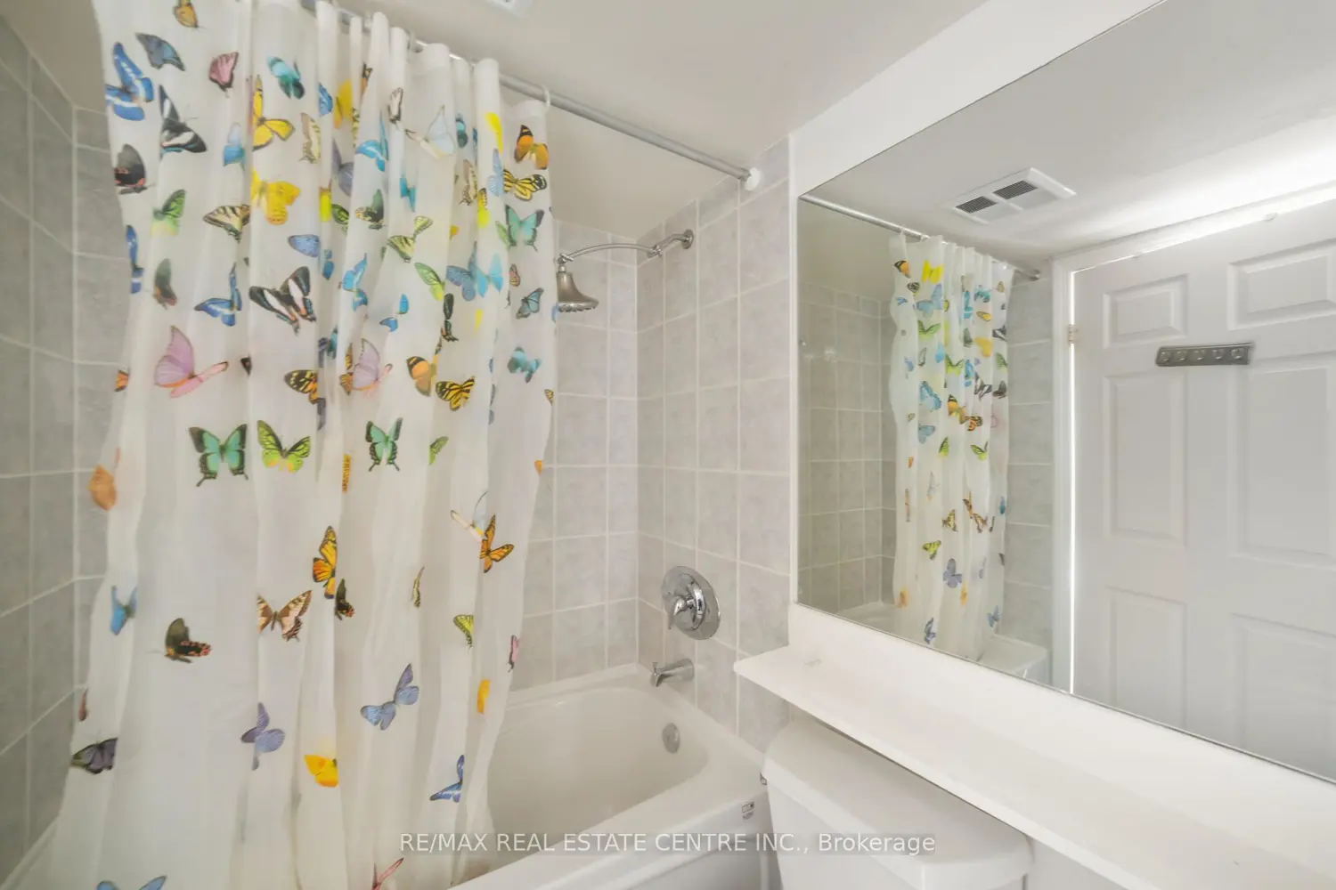Additional image 11 of 30 Harrison Garden Boulevard 1605