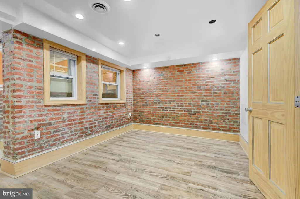 Additional image 19 of 1118 Girard Street NW Unit B, Washington, DC 20009