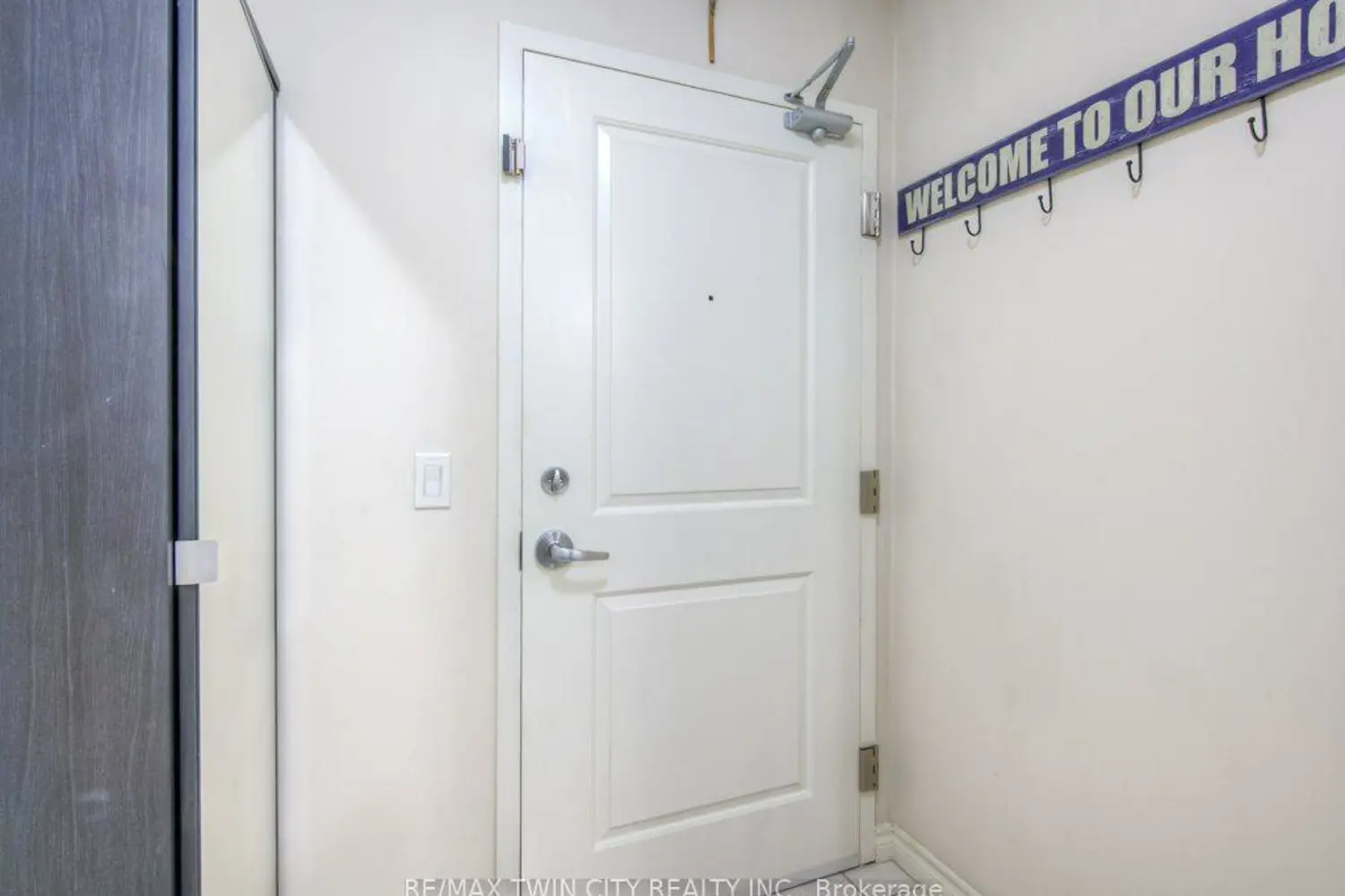 Additional image 4 of 1280 Gordon Street 305