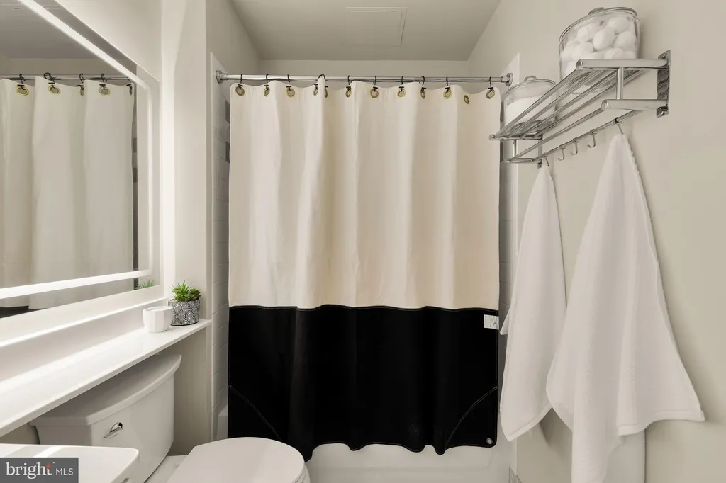 Additional image 11 of 1300 N Street NW Unit 809, Washington, DC 20005