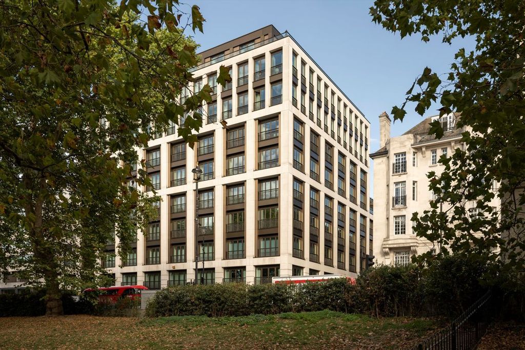 4 bed flat for saleAshburton Place, Mayfair W1J