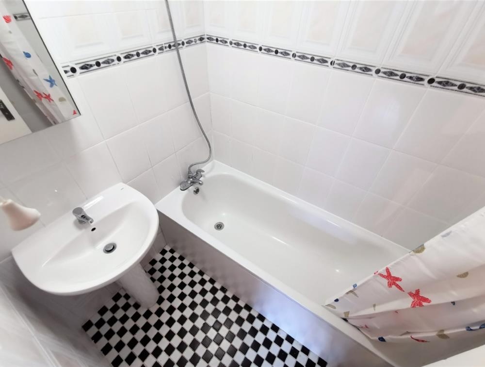 Additional image 8 of 3 Bed Flat, Fingest House, NW8, N1 7GU