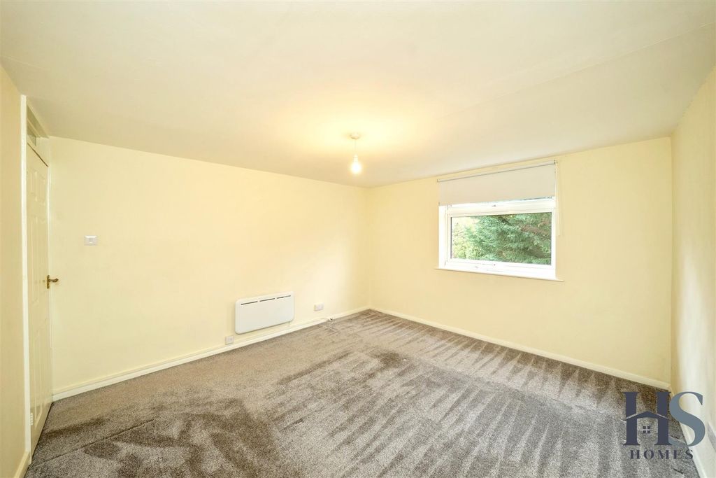 Additional image 8 of 2 bed flat for saleGreen Court, Fox Hollies Road, Hall Green, Birmingham B28