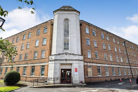 Room 125 The Annexe Montgomery House, Demesne Road, Manchester, Manchester M16