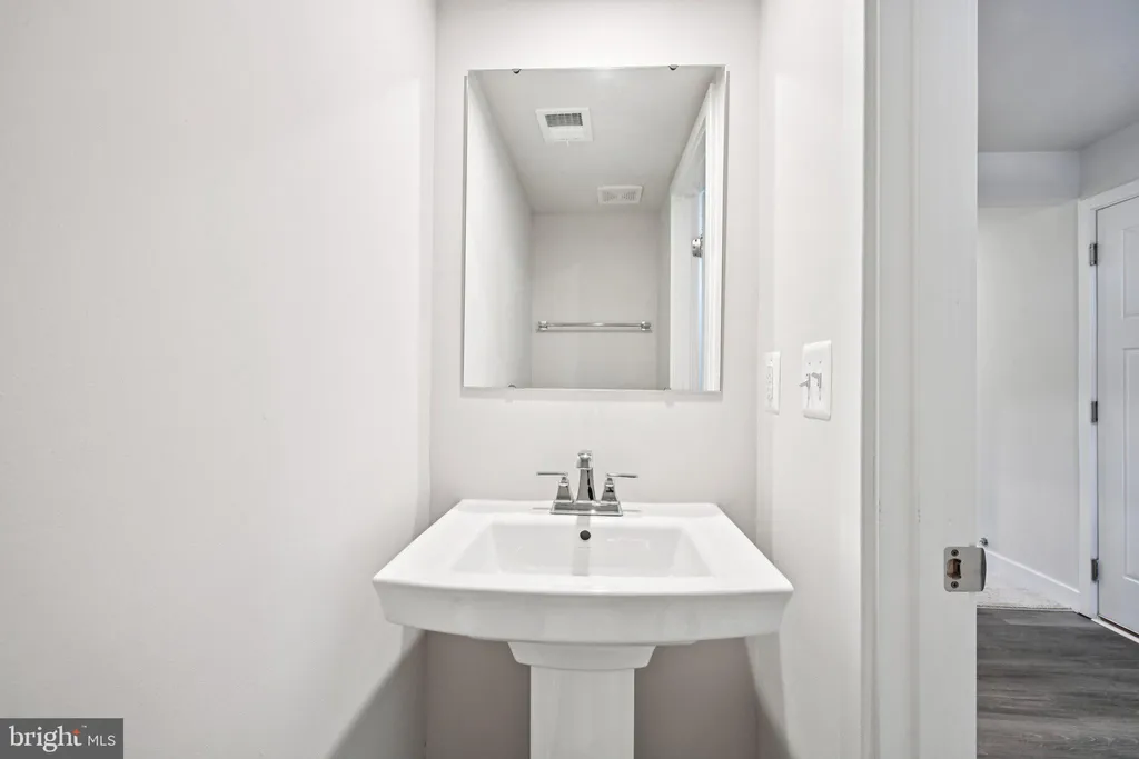 Additional image 30 of 2055 Rivers Drive, Newark, DE 19702