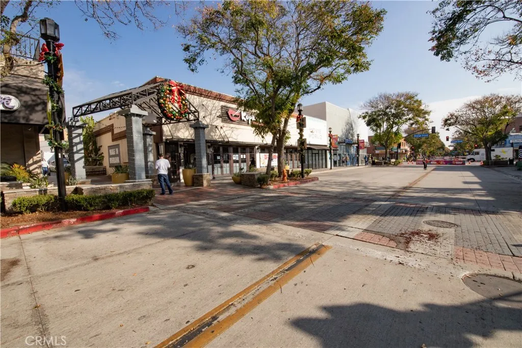 Additional image 10 of 212 N San Fernando Boulevard, Burbank, CA 91502