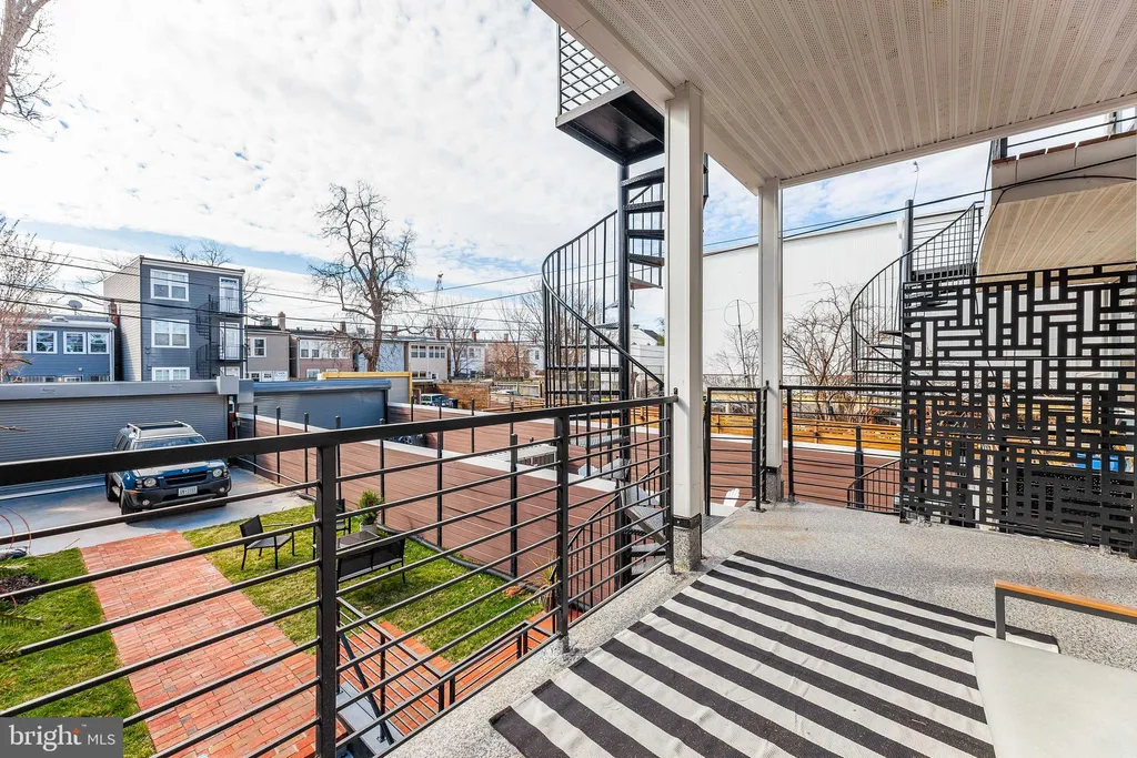 Additional image 20 of 734 Kenyon Street NW Unit 2, Washington, DC 20010