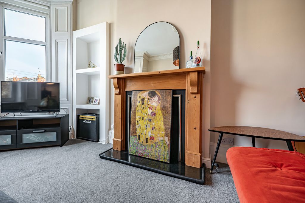 Additional image 6 of 2 bed flat for saleLedard Road, Battlefield, Glasgow G42