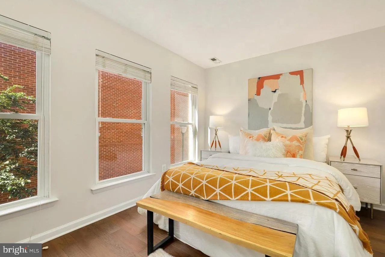 Additional image 37 of 924 4th Street SE, Washington, DC 20003