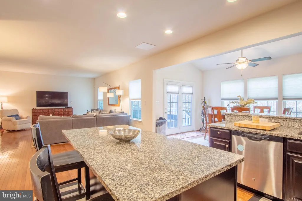 Additional image 15 of 614 N General Knyphausen Court, Newark, DE 19702