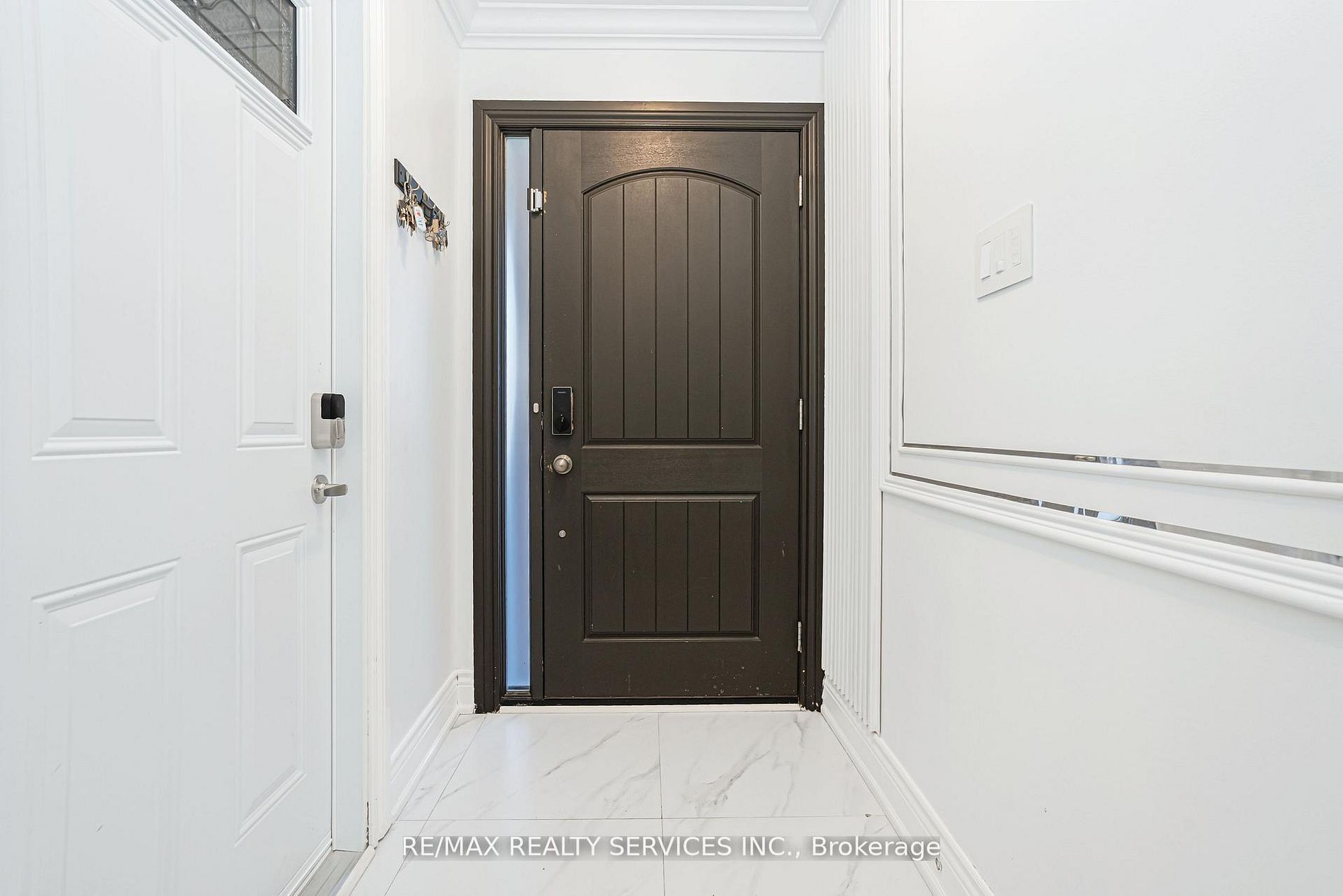 Additional image 4 of 18 Creekview Court, Brampton, ON, L6Z 3Y2