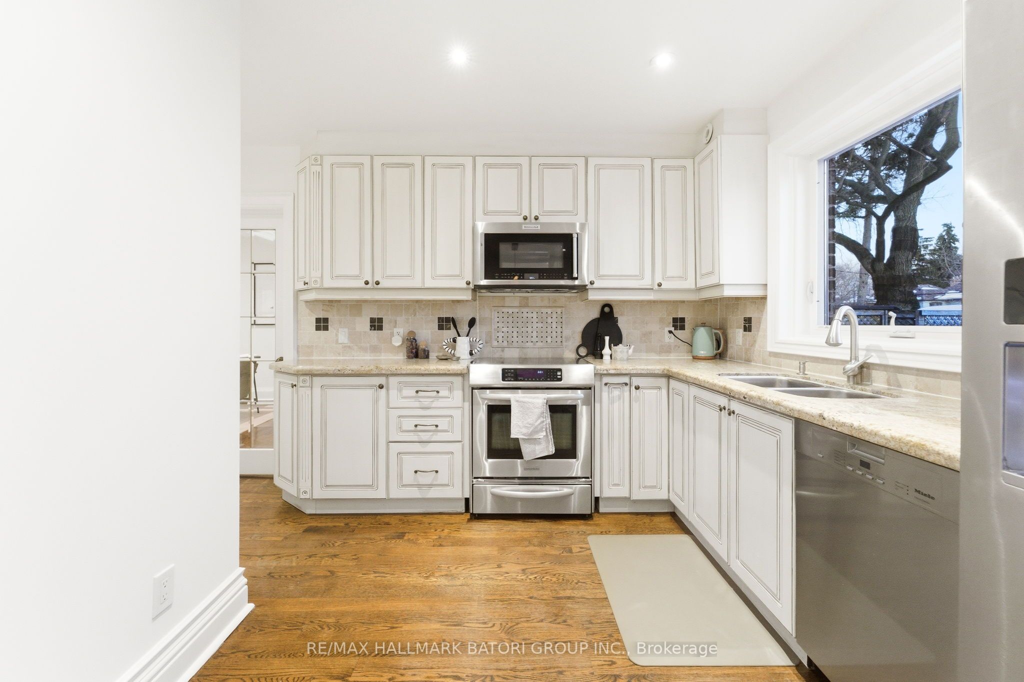 Additional image 6 of 531 Briar Hill Avenue, Toronto, ON, M5N 1N1