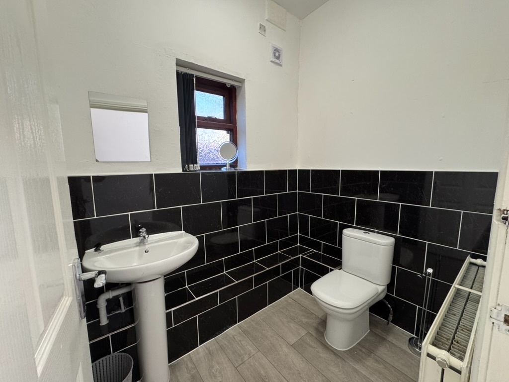 Additional image 10 of Room in a Shared House, Claremont Road, M14, N1 7GU