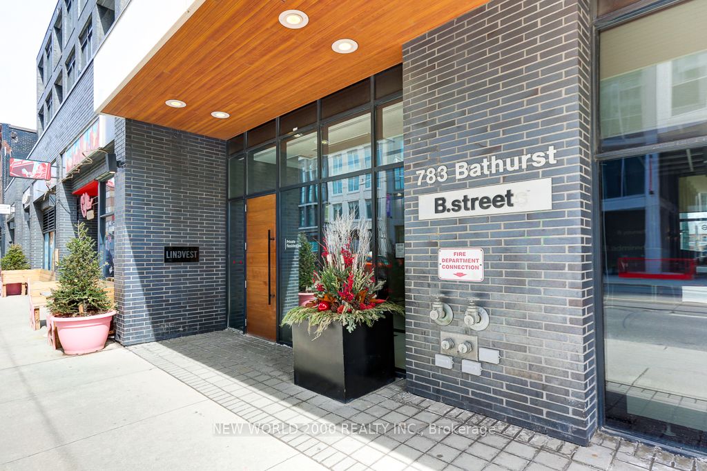 614-783 Bathurst Street, Toronto, ON, M5S 0A8