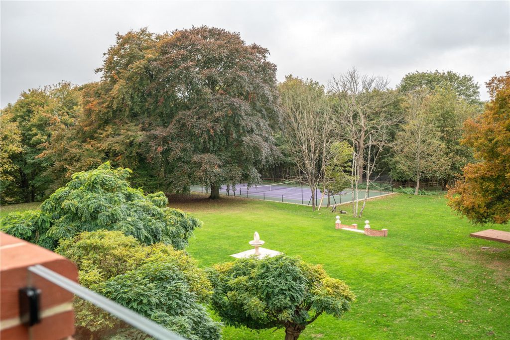 Additional image 15 of 3 bed flat for saleWoodredon Farm Lane, Epping, Essex EN9