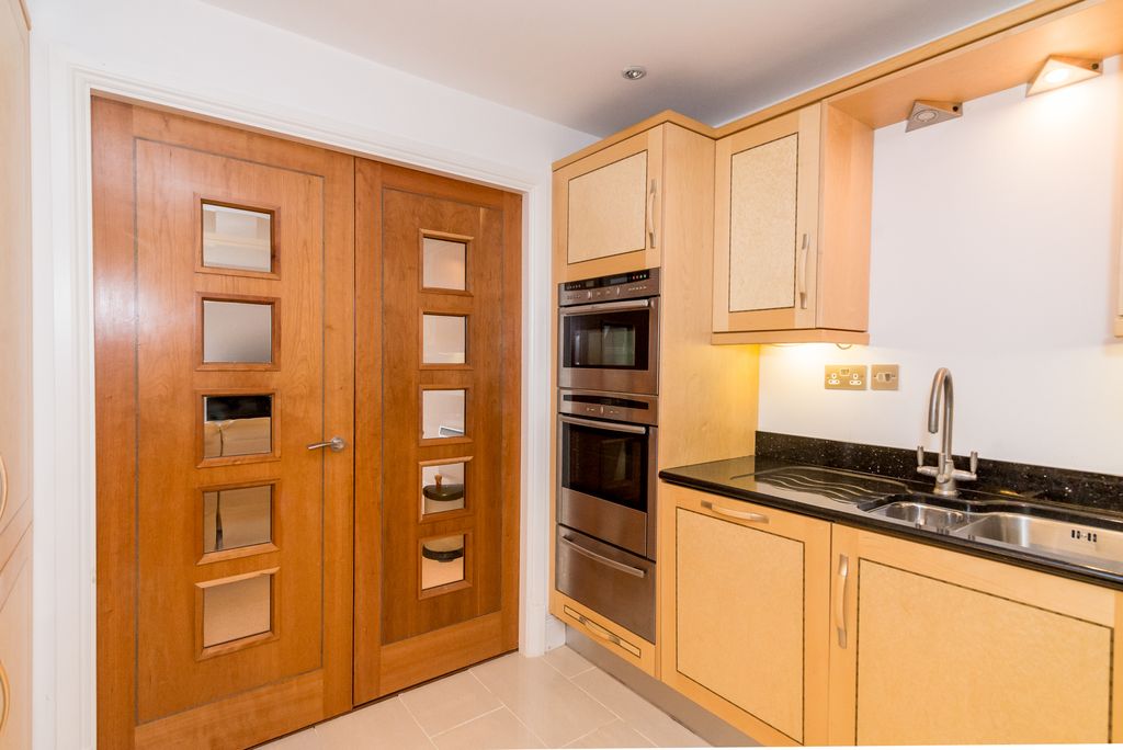 Additional image 14 of 3 bed flat for sale20 Royal Court Apartments, 60 - 66 Lichfield Road, Sutton Coldfield B74