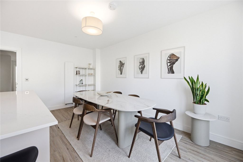 Additional image 3 of 4 bed flat for saleDuplex 1 - Claremont Apartments, North Claremont Street, Glasgow G3