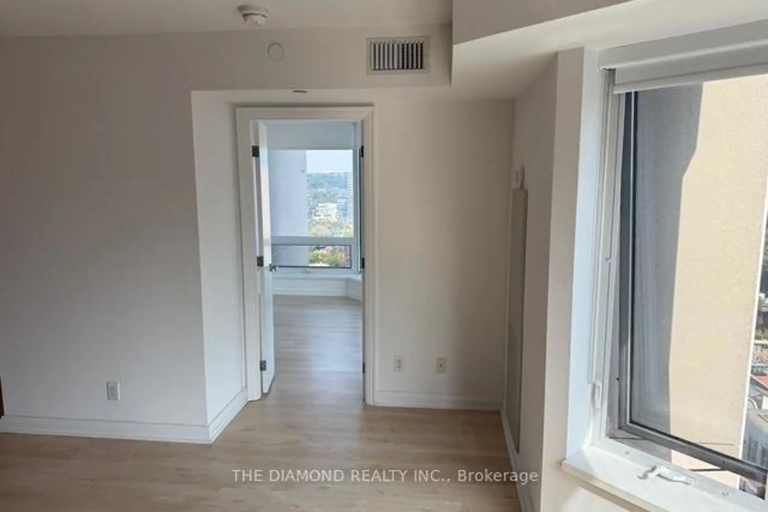 Additional image 6 of 155 Yorkville Avenue 2104