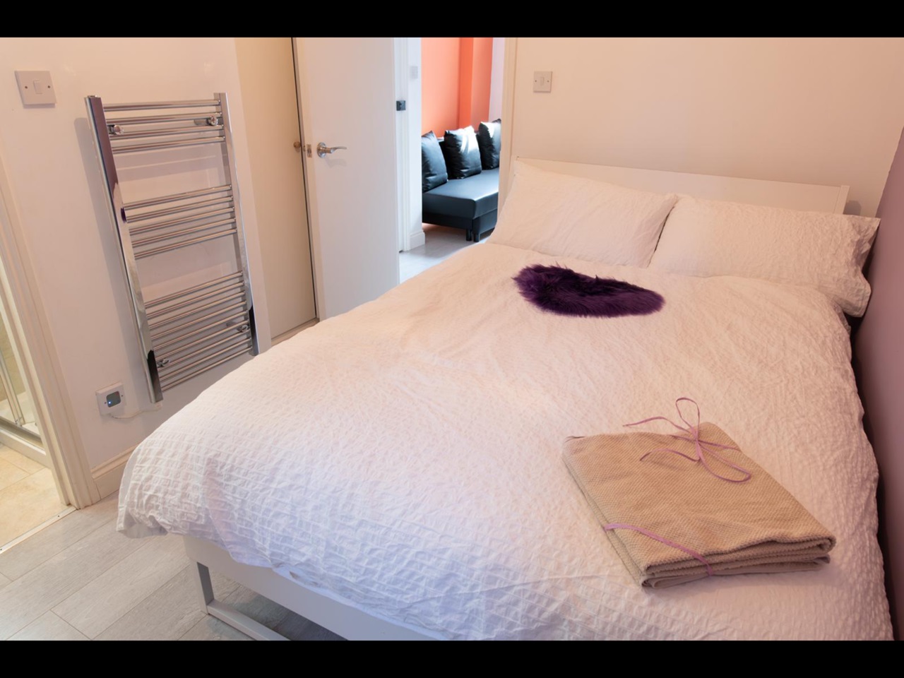 Additional image 5 of Studio Flat, Beck Rd, E8, N1 7GU