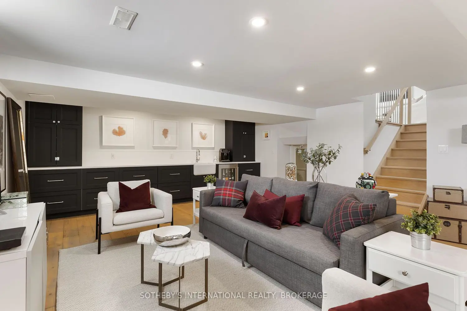 Additional image 12 of 1219 Lakeshore Road