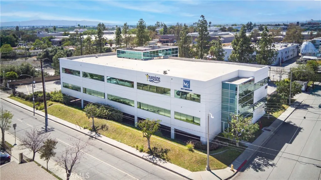 Additional image 4 of 1151 W 5th St, Azusa, CA 91702