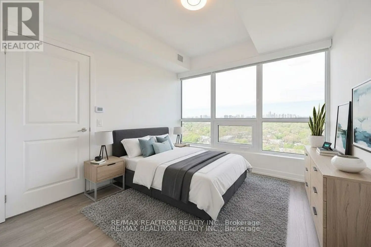 Additional image 3 of 395 Bloor Street 1805