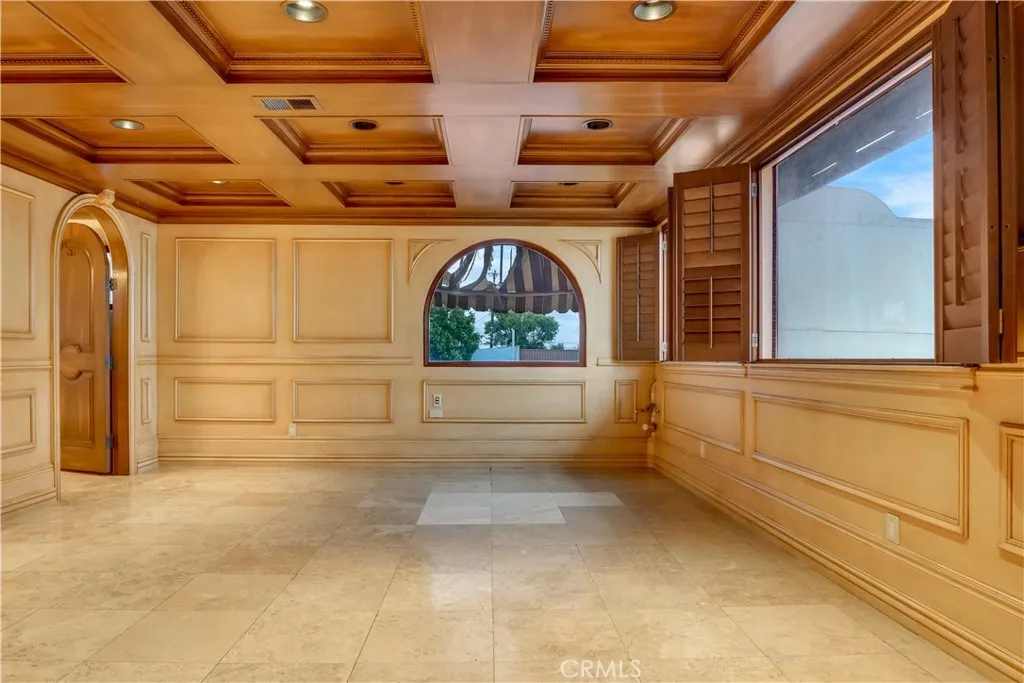 Additional image 16 of 5717 E Beverly Blvd, Los Angeles, CA 90022