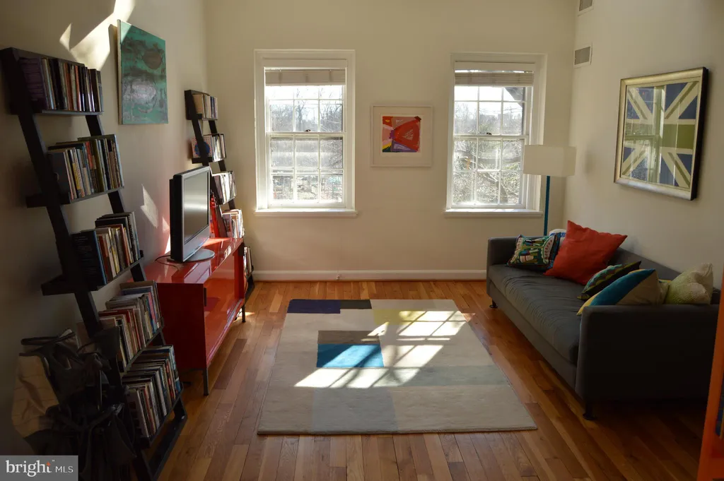 3851 Newark Street NW Unit F462, Washington, DC 20016