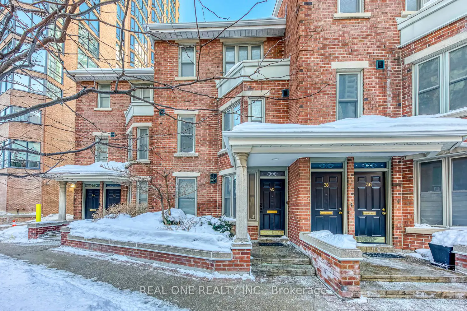 40 Irwin Avenue
