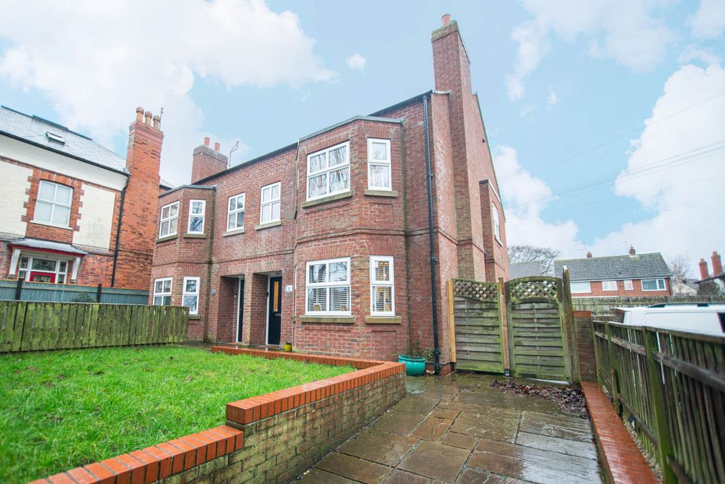 Additional image 28 of 5 bed semi-detached house for saleEastbourne Road, Hornsea HU18