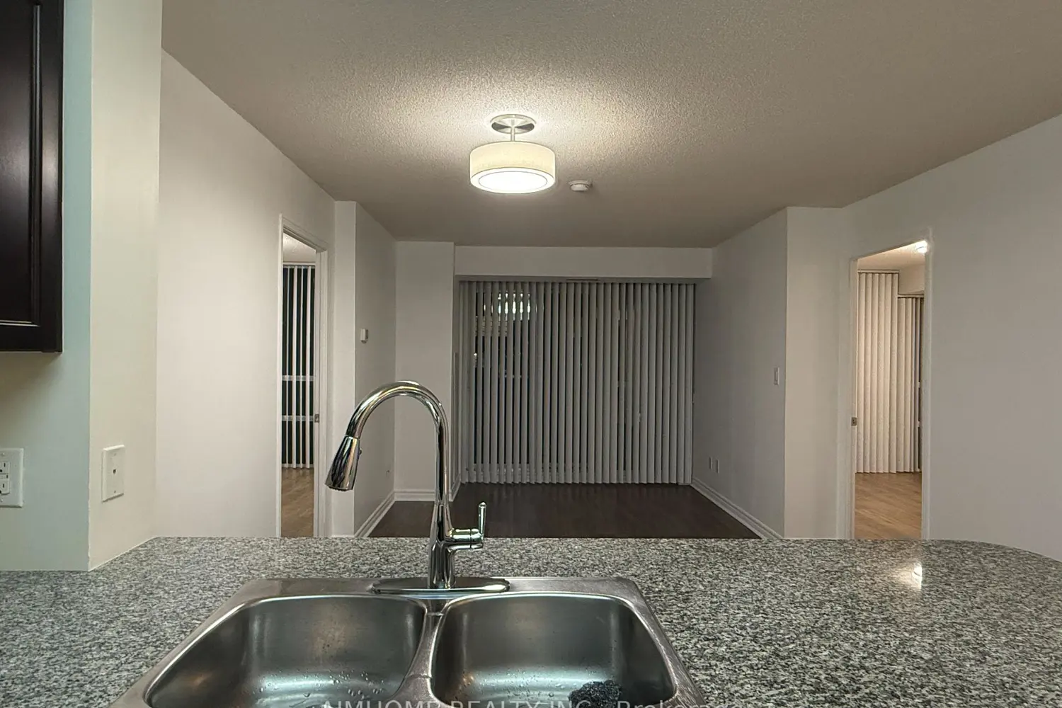 Additional image 8 of 35 Hollywood Avenue 711