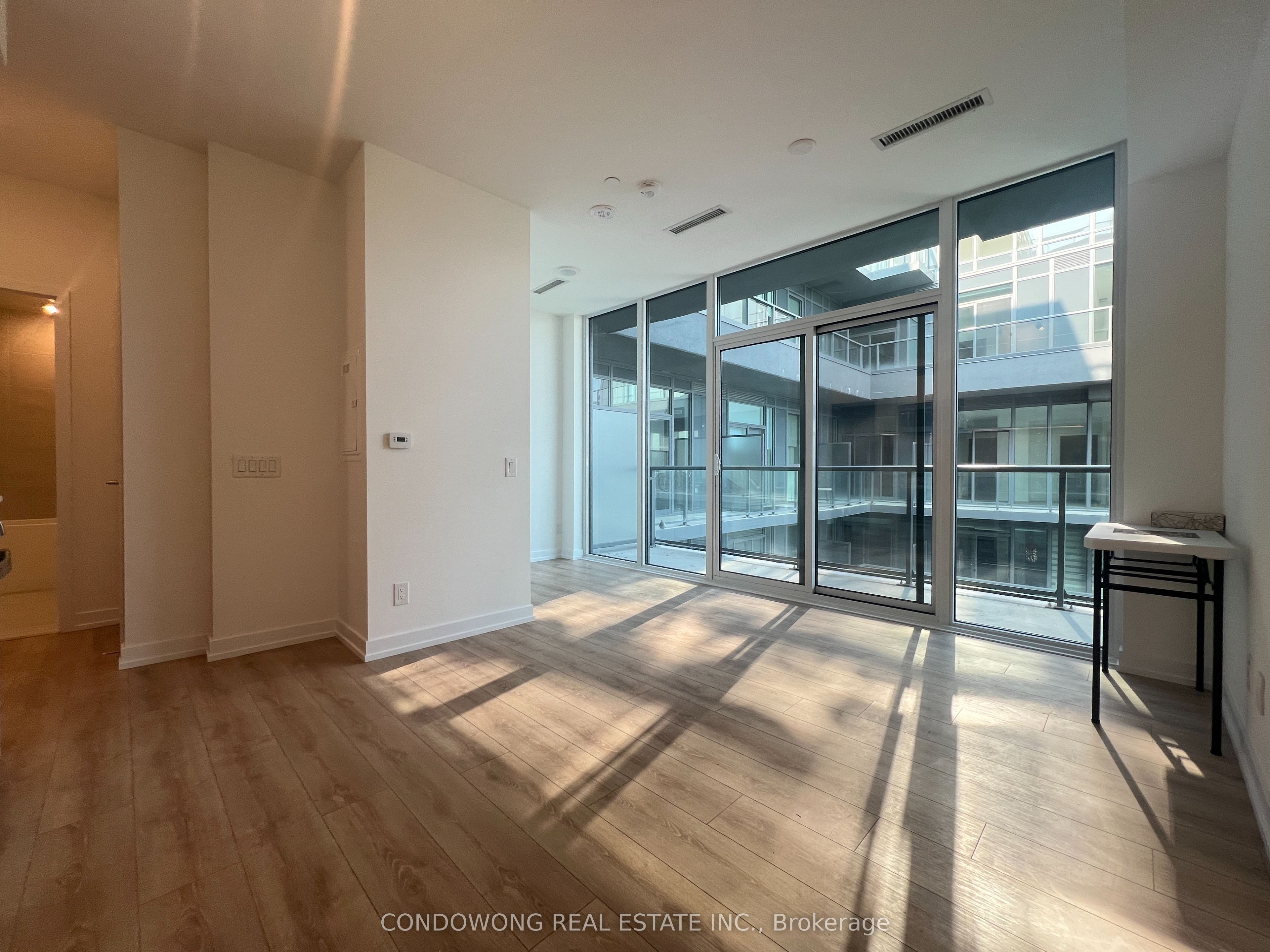 Additional image 4 of 702-500 Dupont Street, Toronto, ON, M6G 0B8