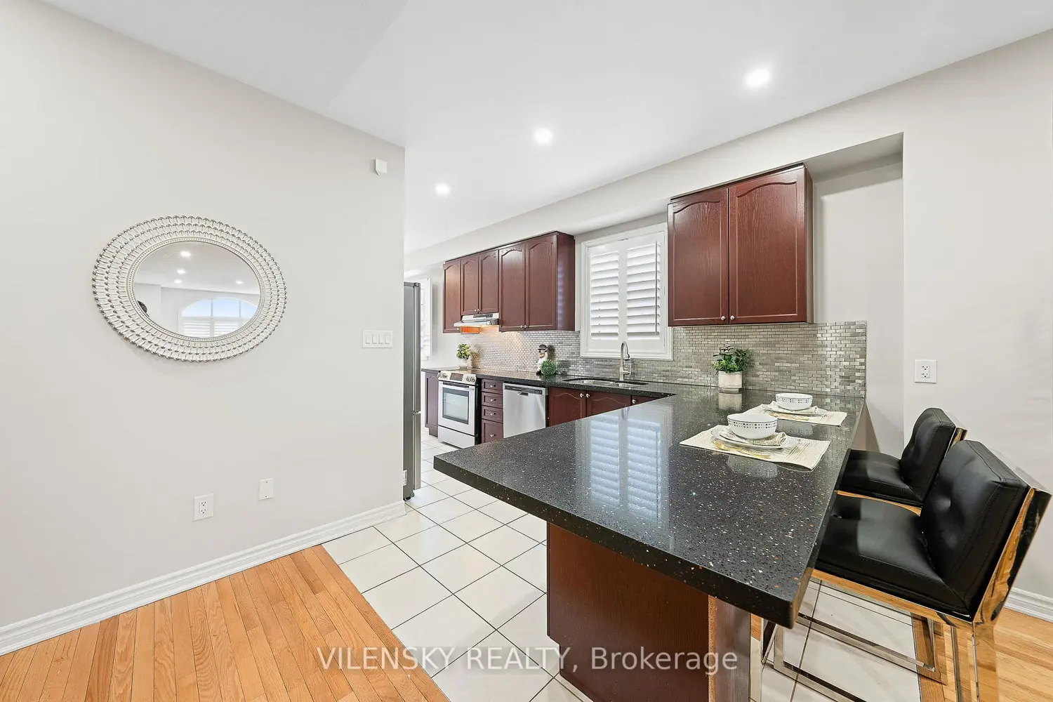 Additional image 4 of 8777 Dufferin Street 17