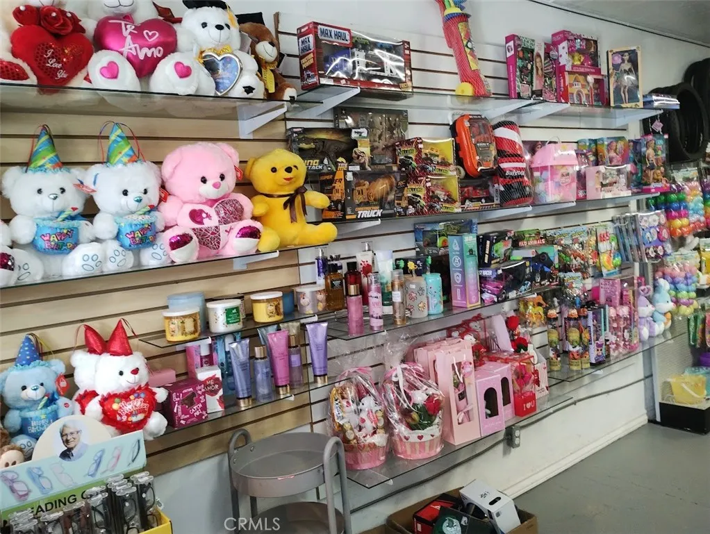 Additional image 59 of 2613 E Carson St, Carson, CA 90810