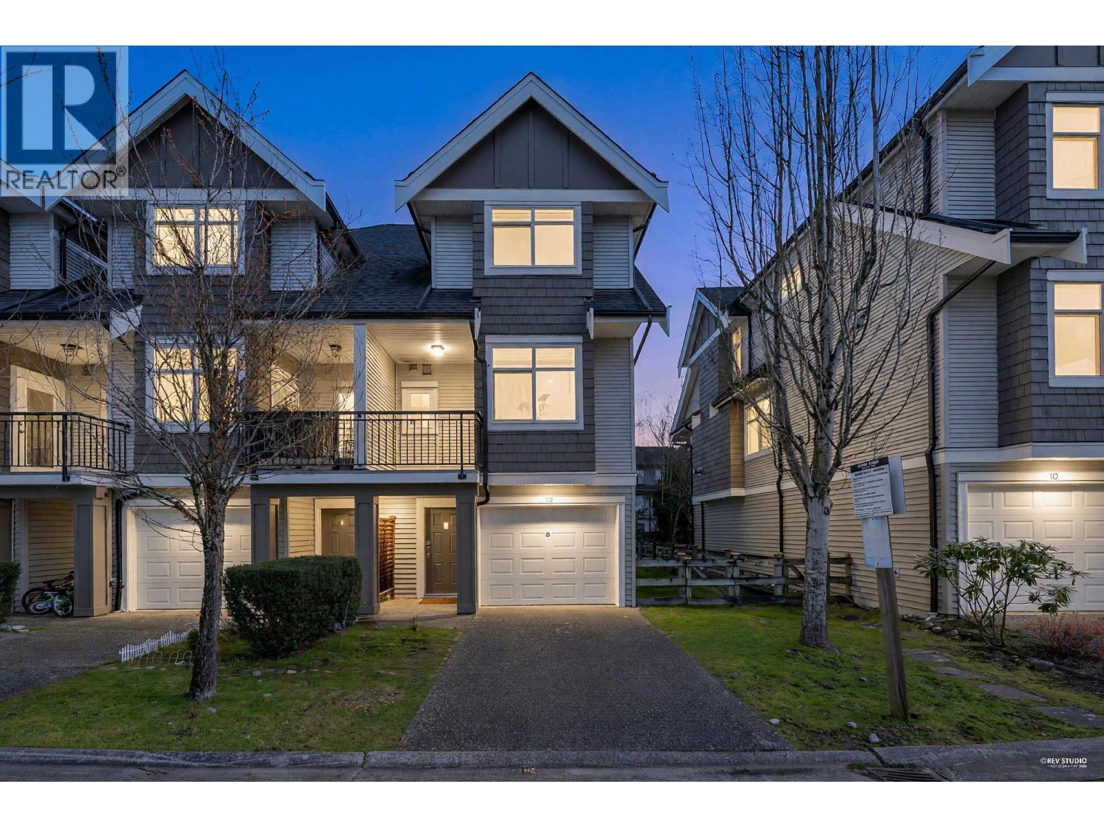 12 7322 HEATHER STREET