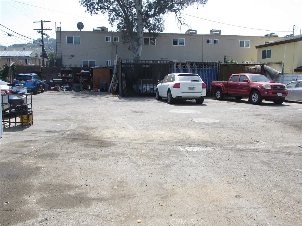 Additional image 86 of 3900 N Figueroa St, Los Angeles, CA 90065