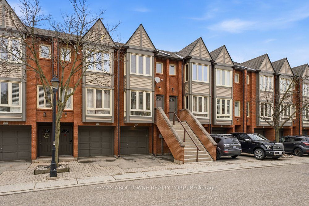 636-895 Maple Avenue, Burlington, ON, L7S 2H7