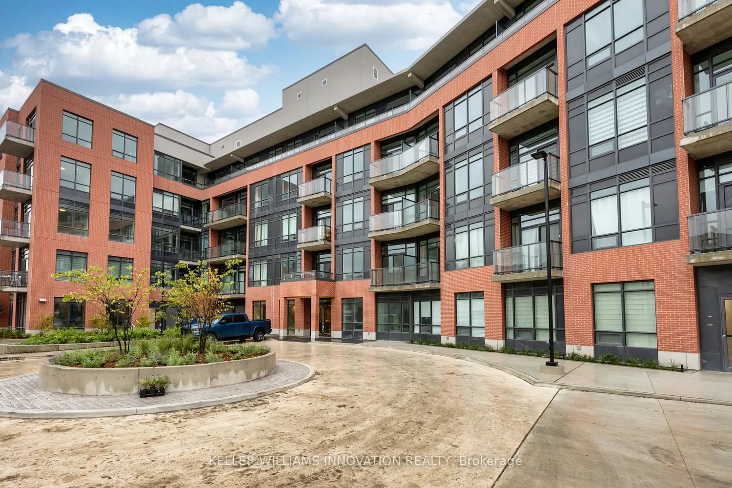 Additional image 10 of 1010 Dundas Street 524