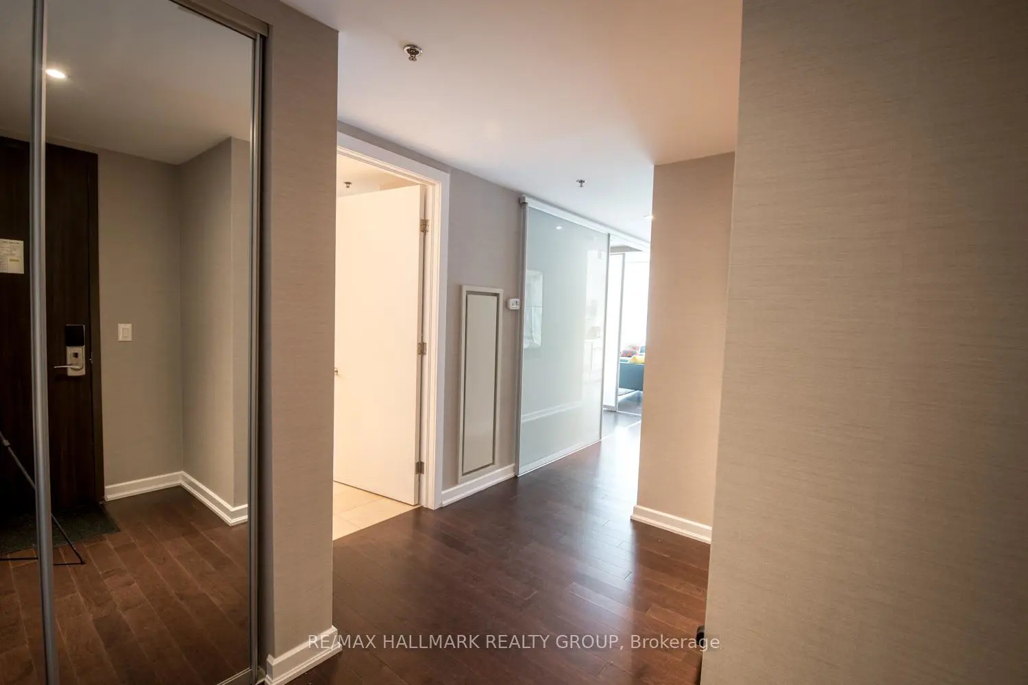 Additional image 4 of 300 Lisgar Street 201