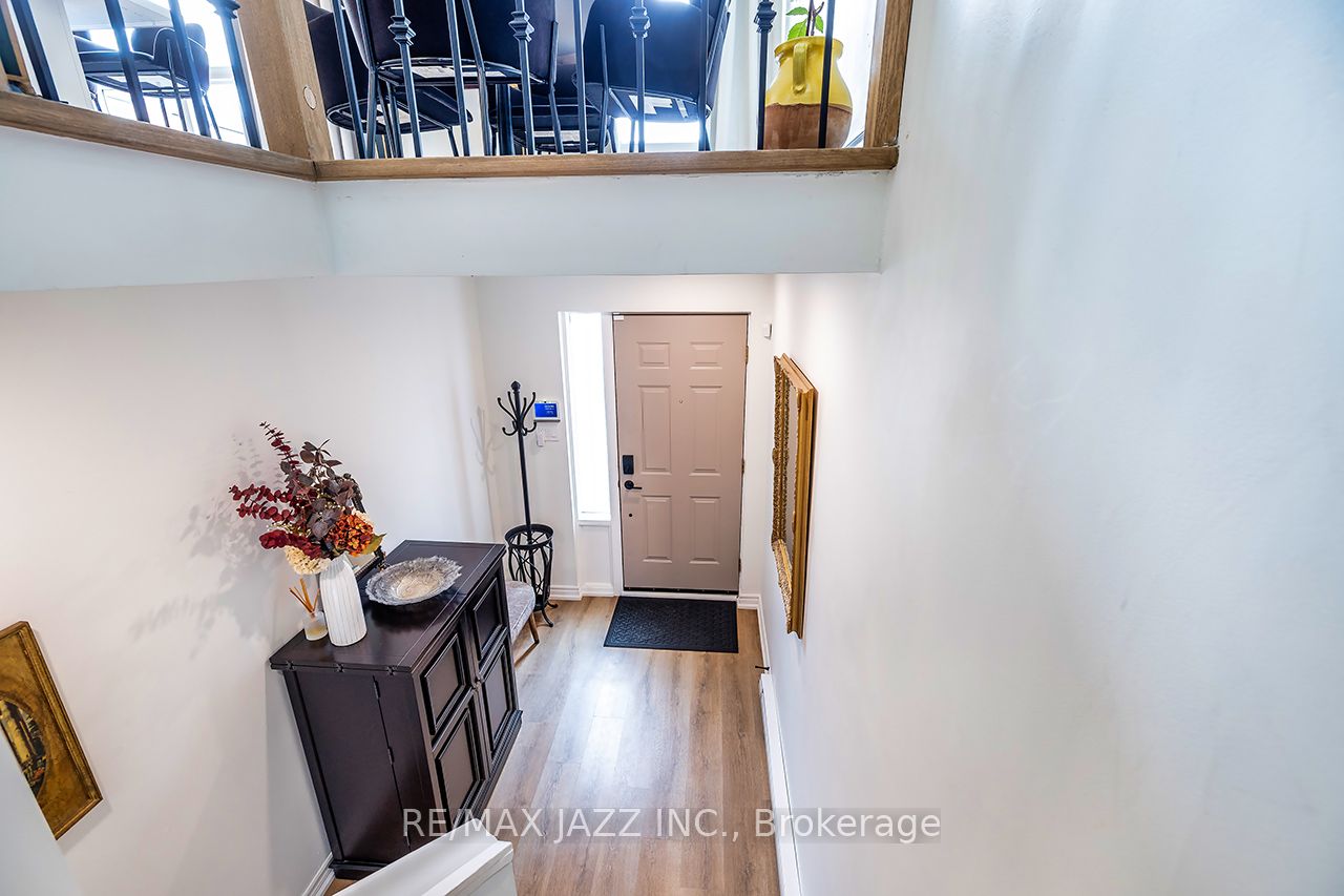 Additional image 5 of 77-77 Park Lane Circle, Clarington, ON, L1C 3V9