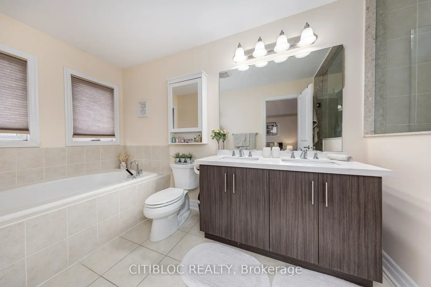 Additional image 12 of 25 Claudview Street