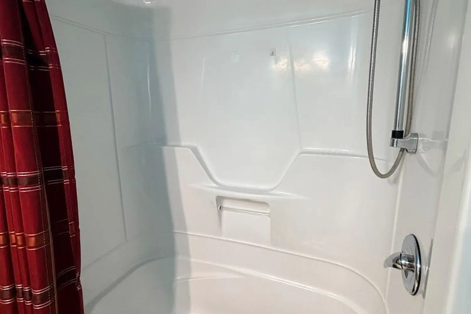 Additional image 6 of 24 Bowman Avenue