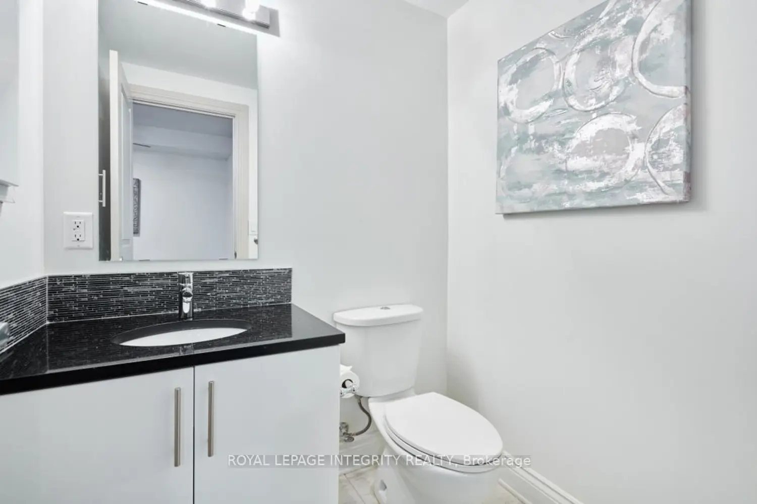 Additional image 15 of 3684 Fallowfield Road 102